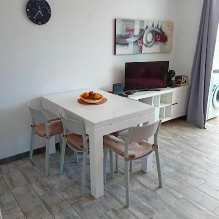 Disponibile Apartamento *